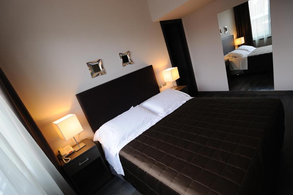 Park Hotel Sporting แตราโม ภายนอก รูปภาพ